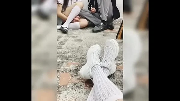 Mejores AMIGAS Estudiantes Putitas de la ESCUELA Técnica se Graban Chupándole la VERGA a un Wey y Cogiendo en la Escuela! Colegiala Mexicana Amateur Follando en Público, Alumnos Precoces! Parte 1