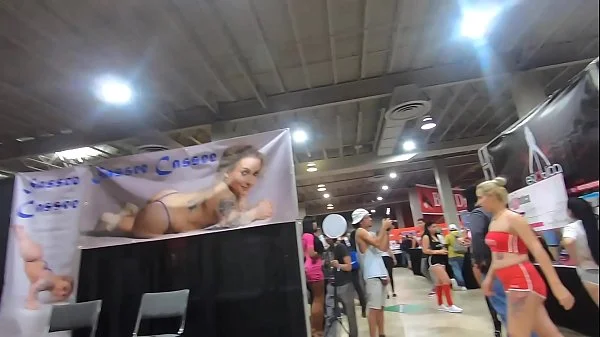 lil d goes to exxxotica miami 2019 day 2 (instagram @lastlild)