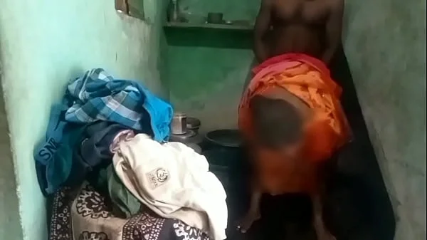 desi aunty have a sex in bathroom